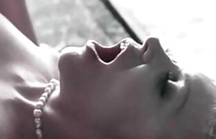 XXX Thiếu niên đồng tính nữ bạn gái nana aida xxx L. chơi với một đồ chơi